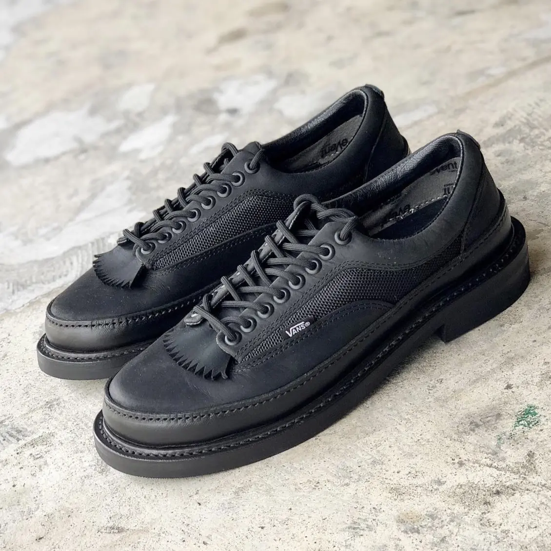 VANSエラのビブラムソールへソール交換修理 - 靴修理RADIAN名古屋