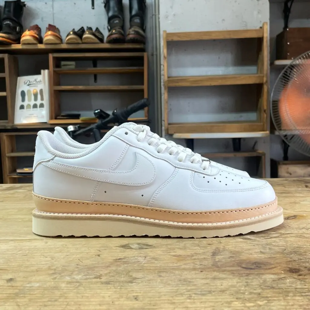 ナイキ・エアフォース1のスニーカーカスタム - 靴修理RADIAN名古屋