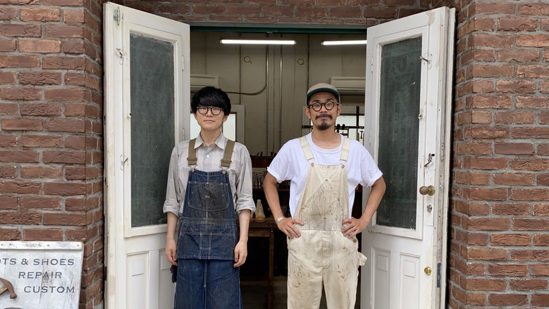 靴修理RADIAN名古屋店のスタッフと店舗入口